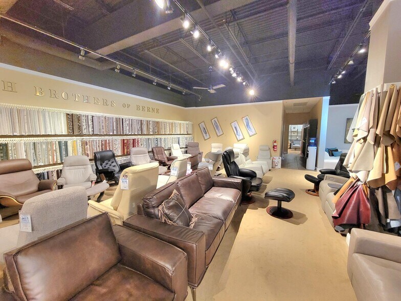 More Photos Of 8365 Wicker Ave, Saint John Department Store For Sale