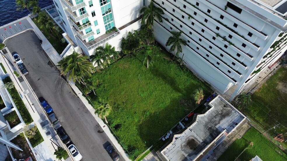 More Photos Of 702-708 NE 26th St, Miami Land For Sale