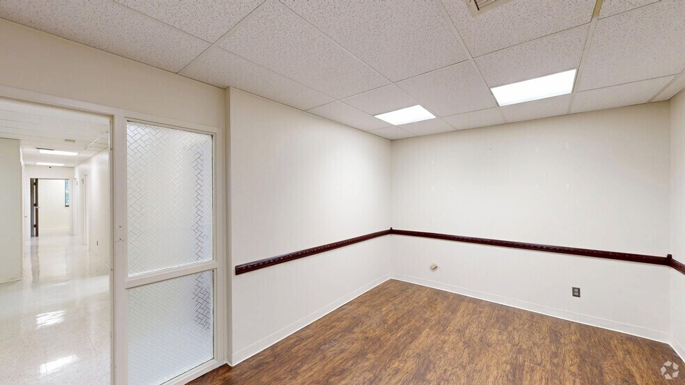 More Photos Of 644 2nd St, Alabaster Medical For Lease