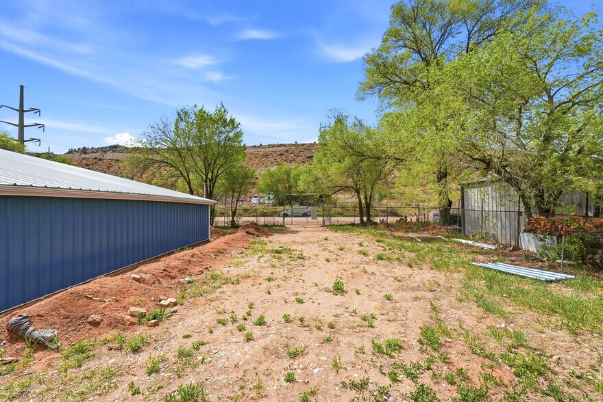 More Photos Of 627 S 31st St, Colorado Springs Light Manufacturing For Sale