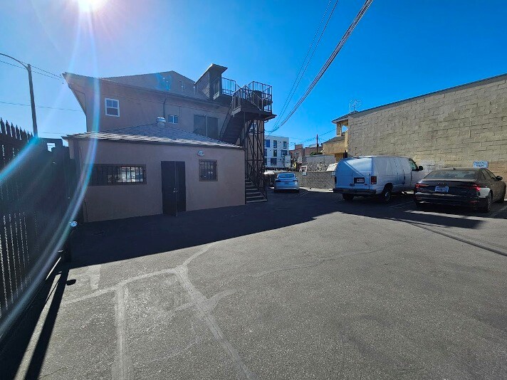 More Photos Of 2645-2649 W Pico Blvd, Los Angeles Storefront Retail Residential For Lease