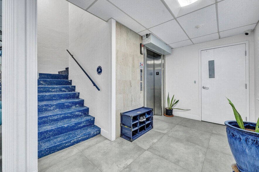More Photos Of 5465 NW 36th St, Miami Springs Office For Sale