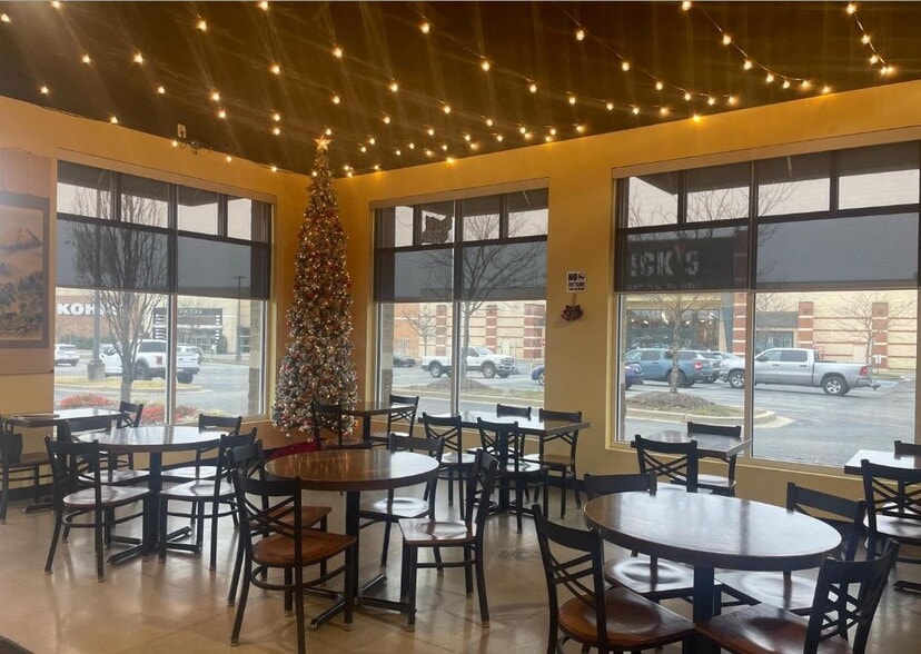 More Photos Of 46300 Lexington Village Way, Lexington Park Storefront For Sale