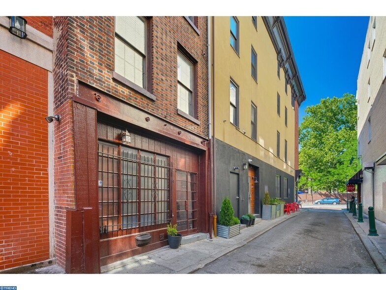 More Photos Of 4 S Strawberry St, Philadelphia Apartments For Sale