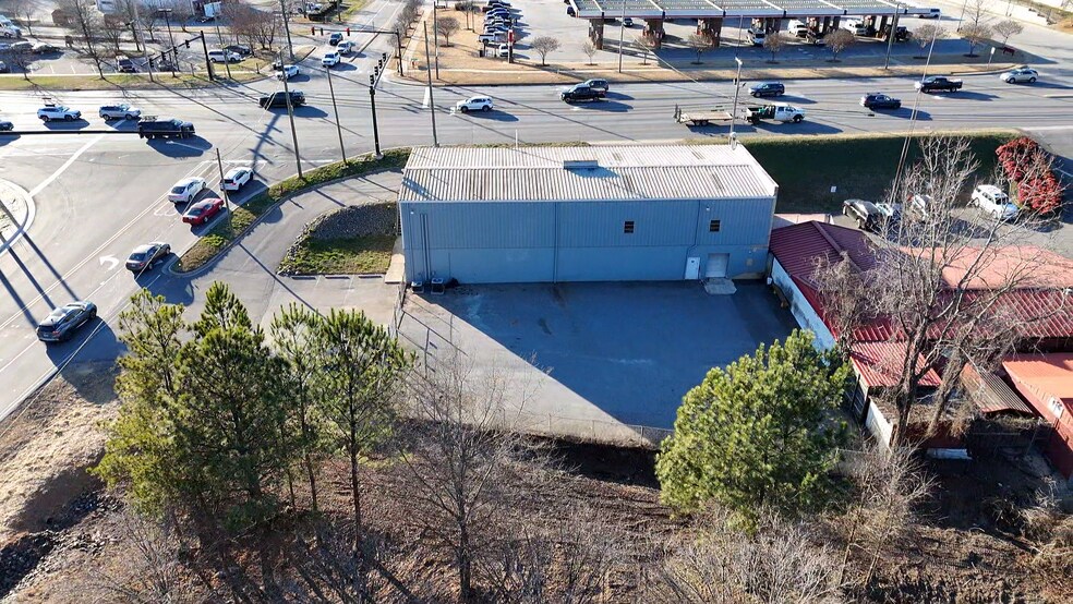 Primary Photo Of 2304 N Chester St, Gastonia Warehouse For Lease