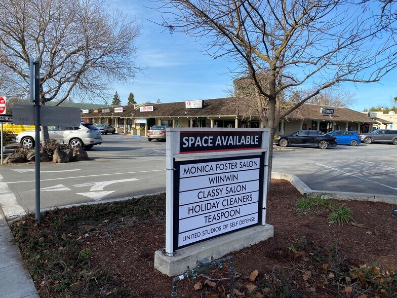More Photos Of 2655-2675 Middlefield Rd, Palo Alto Storefront Retail Office For Lease