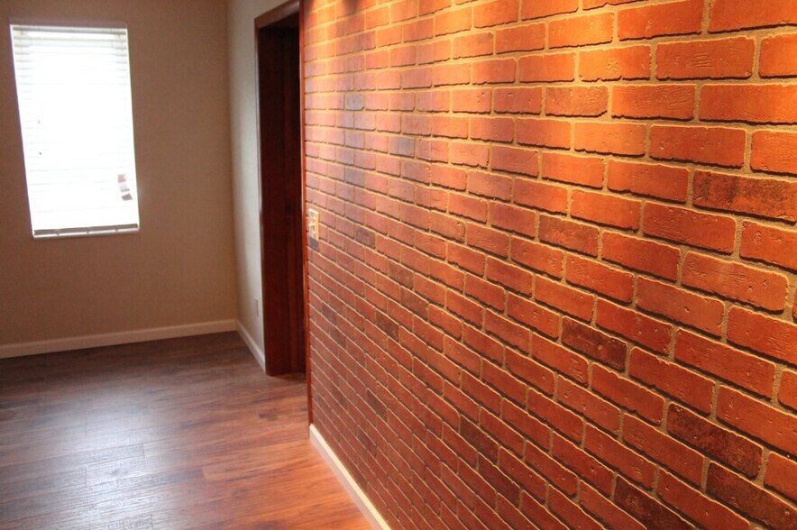 More Photos Of 1545 Kansas Ave, Lorain Apartments For Sale