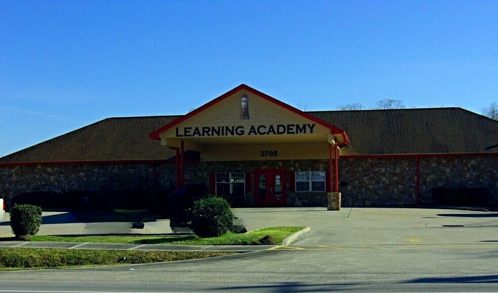 More Photos Of 3705 Columbia Memorial Pky, League City Daycare Center For Sale