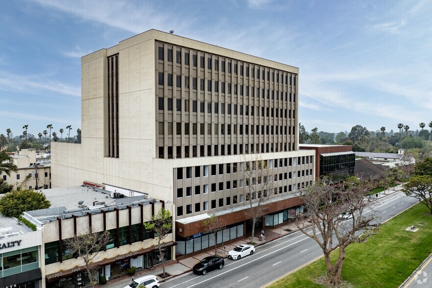 More Photos Of 11980 San Vicente Blvd, Los Angeles Medical For Lease
