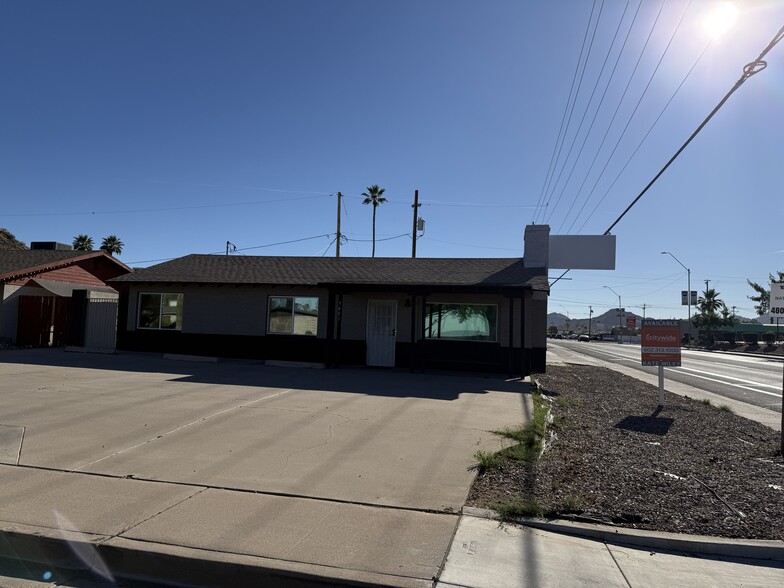 More Photos Of 9401 N 3rd Dr, Phoenix General Retail For Lease