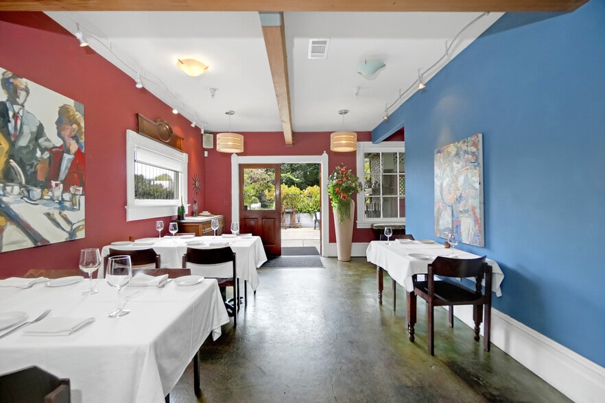 More Photos Of 742 B St, Hayward Restaurant For Sale