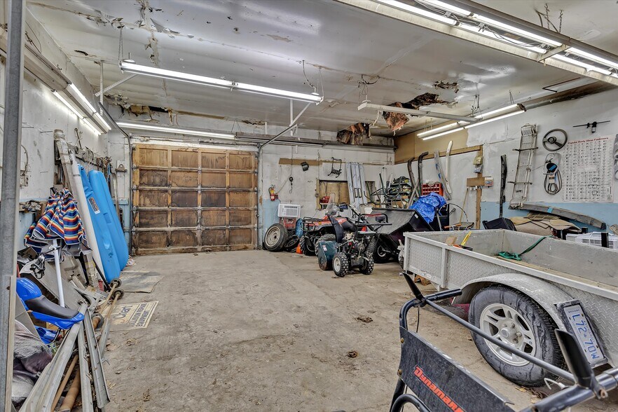 More Photos Of 73 King St E, Kawartha Lakes Auto Repair For Sale