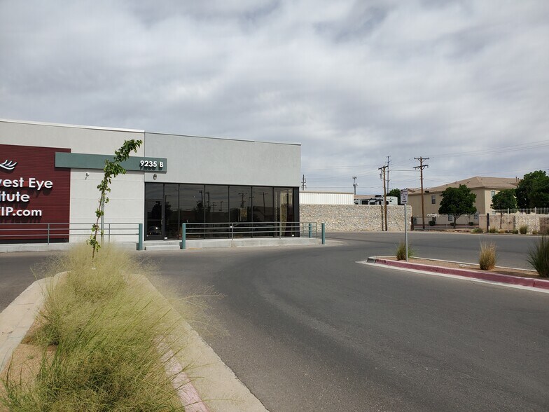 More Photos Of 9235 Dyer St, El Paso Office For Sale
