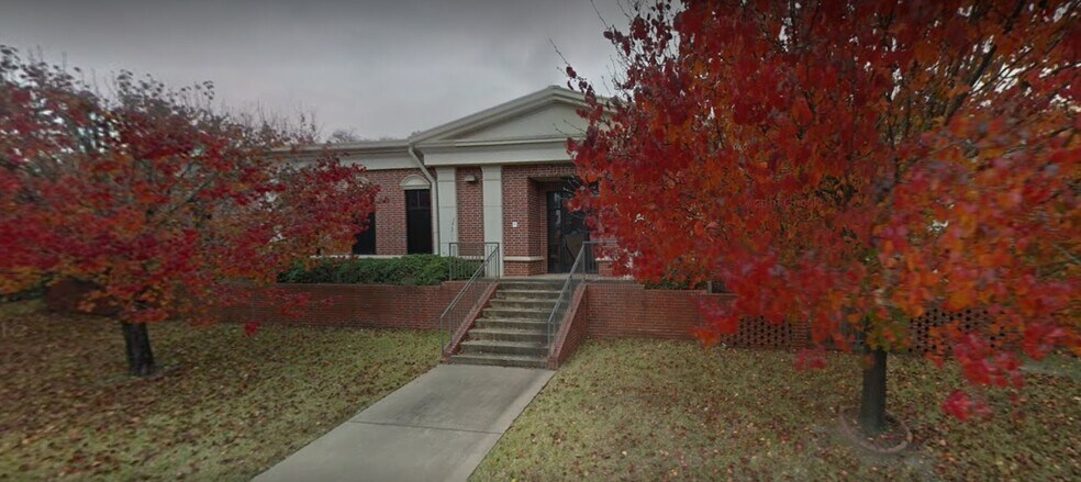 More Photos Of 1303 N Mound St, Nacogdoches Medical For Lease