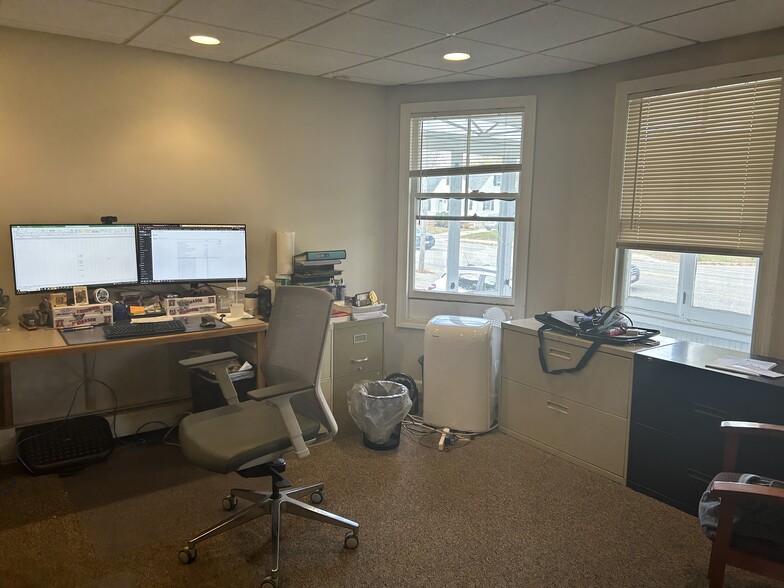 More Photos Of 1290 Congress St, Portland Office For Sale