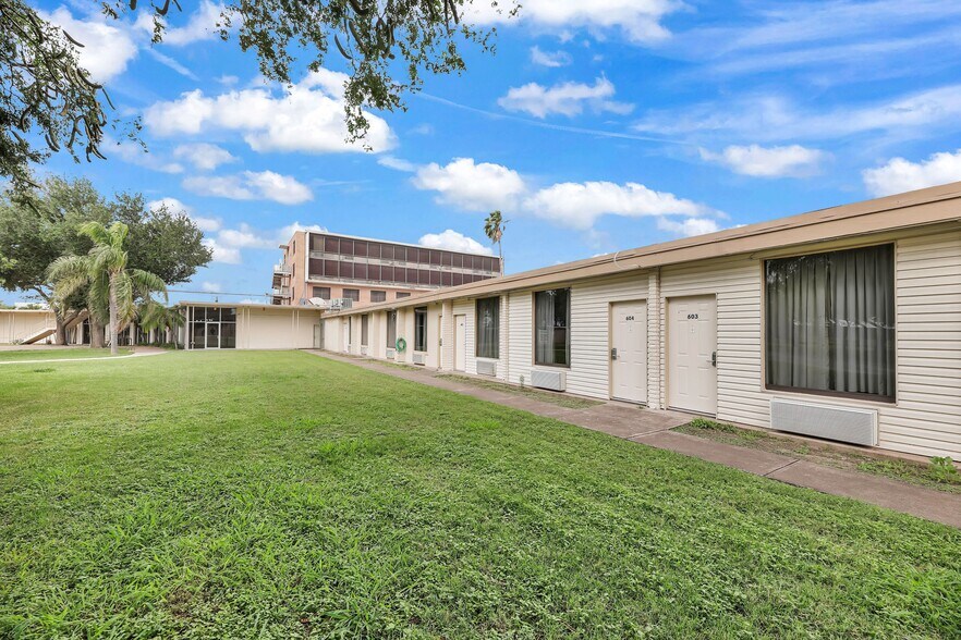 More Photos Of 1903 S Closner Blvd, Edinburg Hotel For Sale