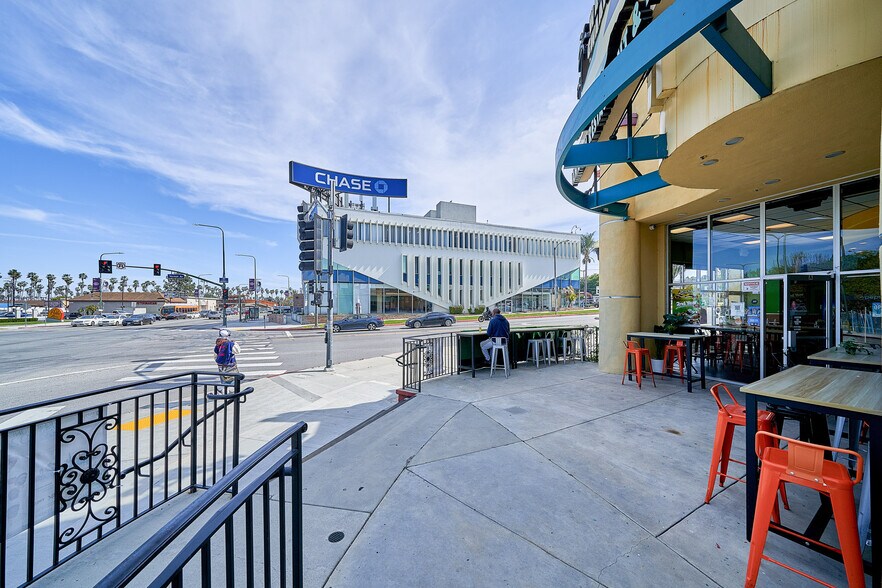 More Photos Of 4363-4371 Crenshaw Blvd, Los Angeles General Retail For Sale