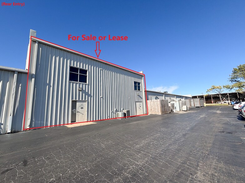 More Photos Of 3060 S Fremont Ave, Springfield General Retail For Sale