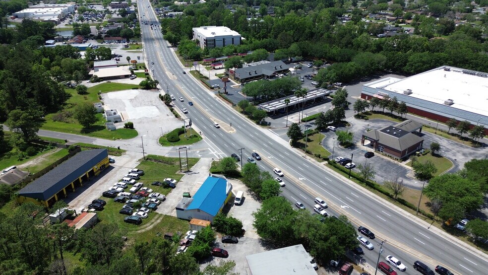 More Photos Of 569 Blanding Blvd, Orange Park Freestanding For Sale