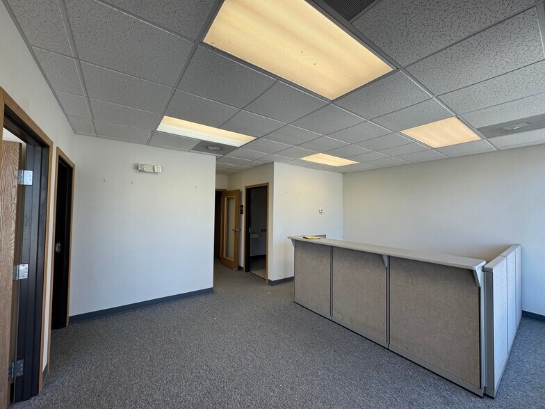 More Photos Of 22105-22123 W 83rd St, Shawnee Unknown For Lease