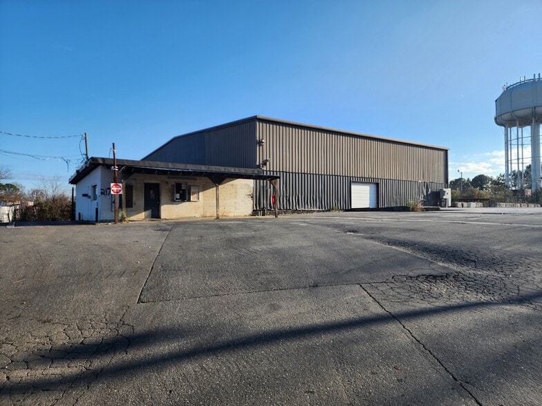 Primary Photo Of 217 S Holman St, Durham Contractor Storage Yard For Lease