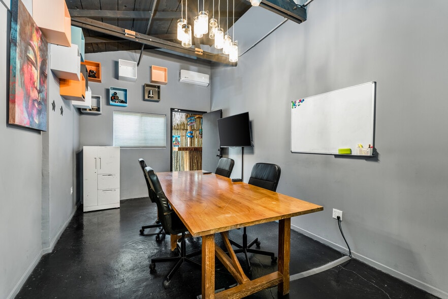 More Photos Of 3642 W 139th St, Hawthorne Movie Radio TVStudio For Sale