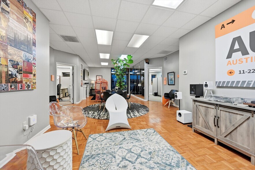 More Photos Of 304 Progress Dr, Sherman Warehouse For Sale