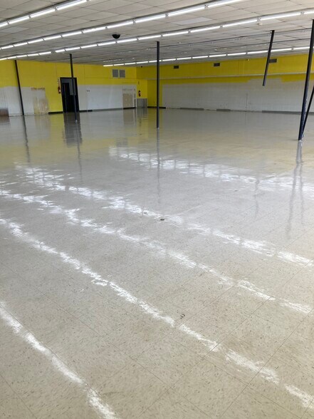 More Photos Of 501-509 Second St, Pelahatchie Freestanding For Lease