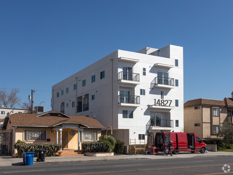 More Photos Of 14827 W Victory Blvd, Van Nuys Apartments For Sale