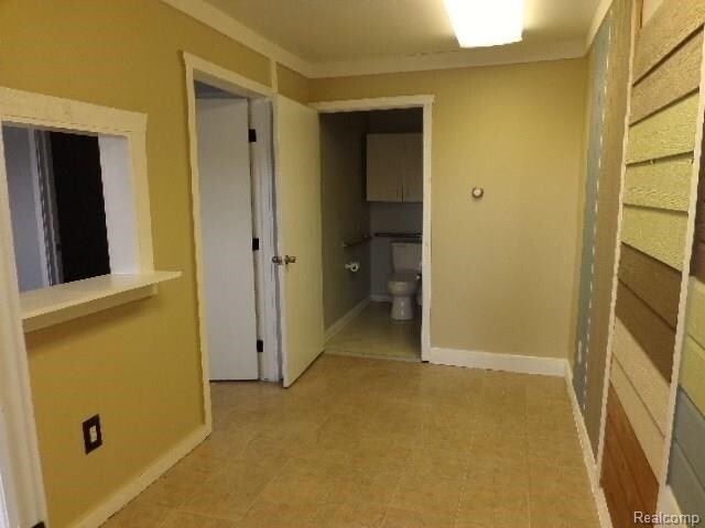 More Photos Of 1755 Sherwin Ct, Waterford Office Residential For Sale