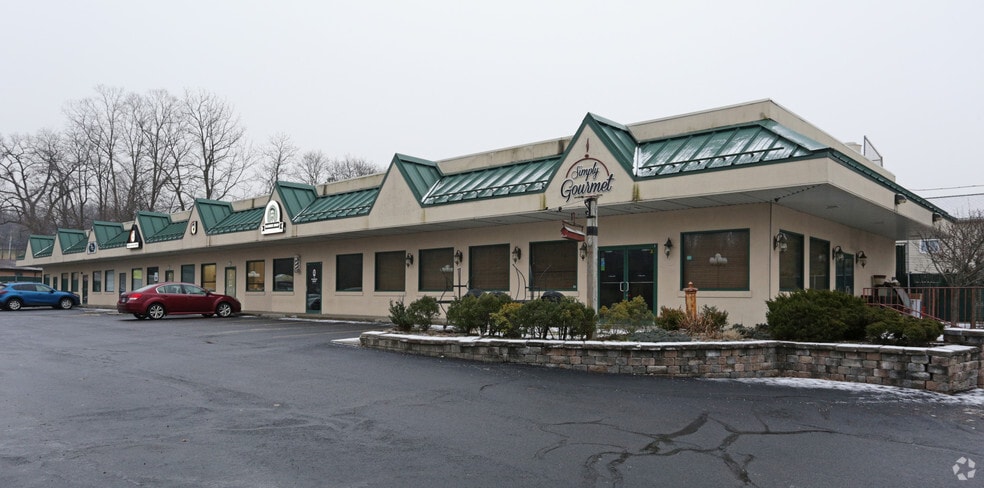 More Photos Of 10 IBM Rd, Poughkeepsie Storefront For Lease