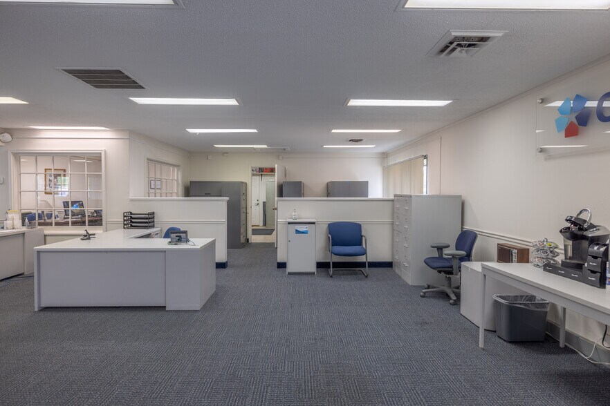 More Photos Of 1 Hansel Ave, Asheville Office For Sale