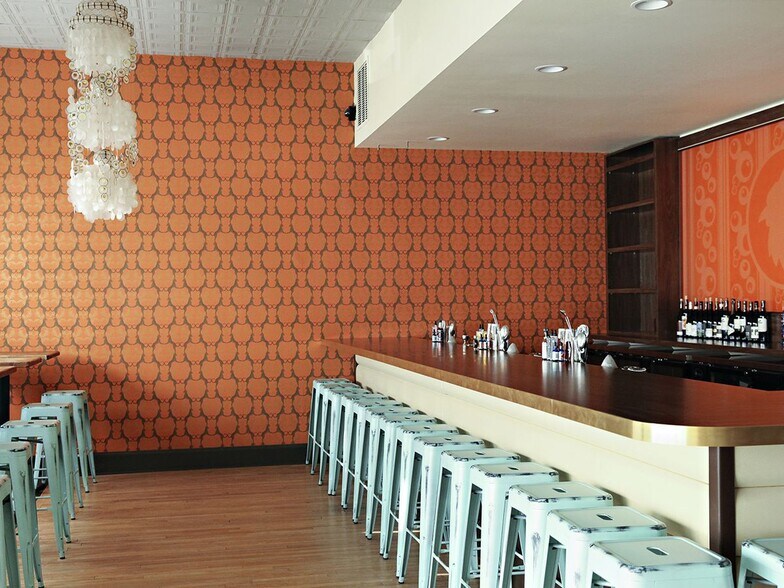 More Photos Of 517-525 Selby Ave, Saint Paul Restaurant For Lease