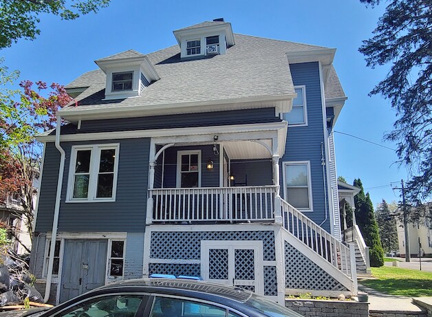 Primary Photo Of 71 Vine St, New Britain Apartments For Sale