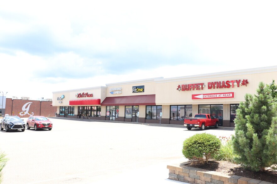 More Photos Of 4450 Belden Village St NW, Canton Office For Lease