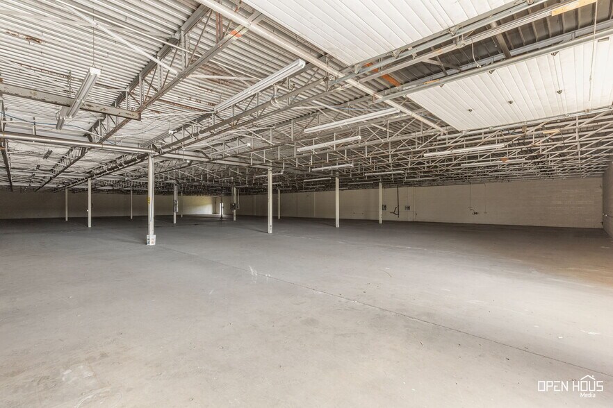 More Photos Of 2200 5th St, Wichita Falls Warehouse For Sale