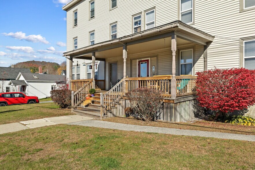 More Photos Of 524 Sunapee St, Newport Apartments For Sale