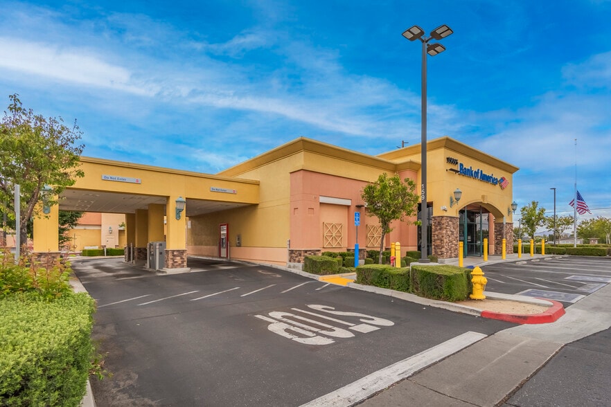 More Photos Of 19095 Bear Valley Rd, Apple Valley Bank For Sale