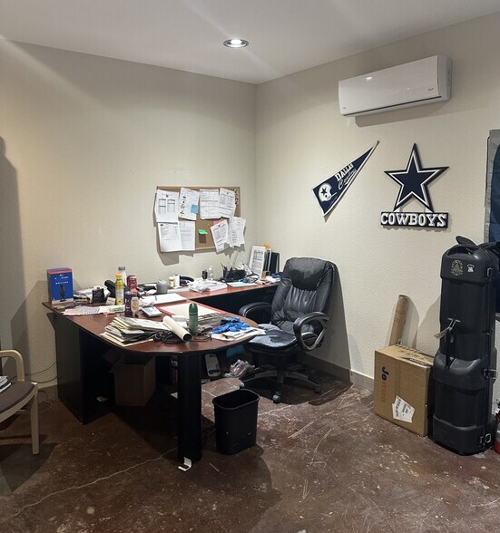 More Photos Of 7155 Dale Rd, El Paso Warehouse For Sale