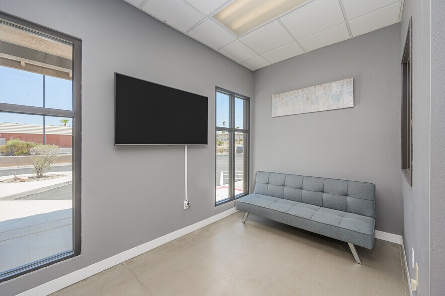 More Photos Of 1491 Palma Rd, Bullhead City Medical For Sale