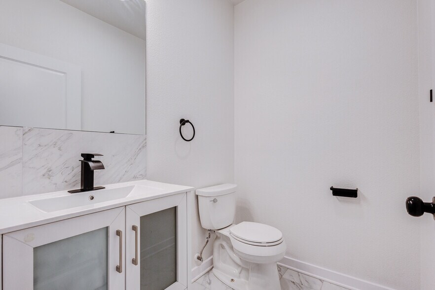 More Photos Of 3202 Wexford Dr, Garland Multifamily For Sale