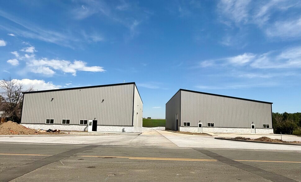 More Photos Of 1767 Vista View Dr, Longmont Warehouse For Sale