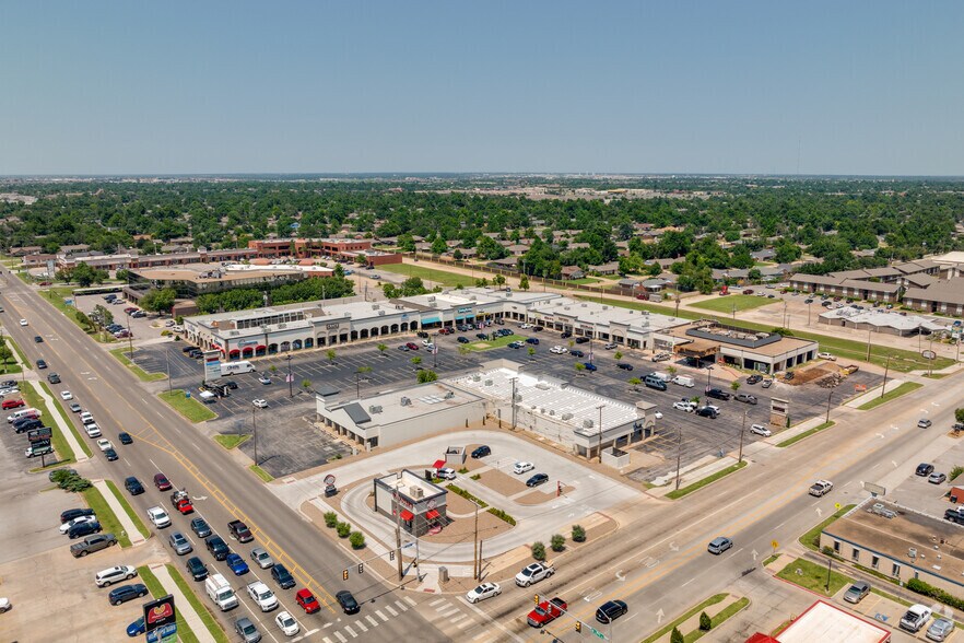 More Photos Of 9412-9494 N May Ave, Oklahoma City Unknown For Lease