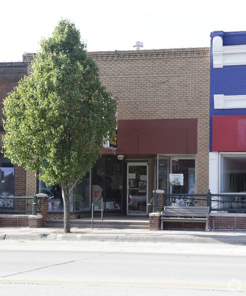 More Photos Of 1635 Washington St, Blair Storefront For Sale