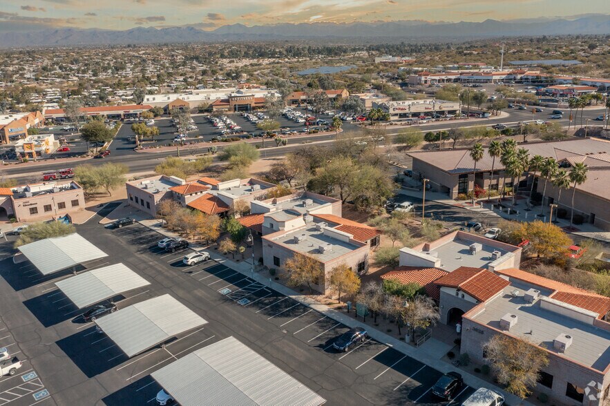 More Photos Of 3017 W Ina Rd, Tucson Office For Lease
