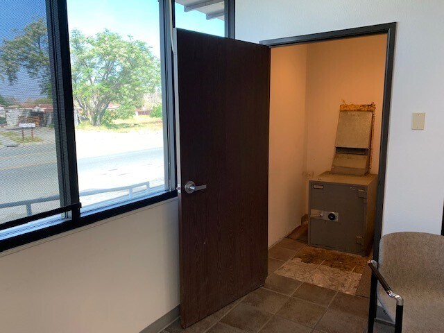 More Photos Of 2441 N Sierra Way, San Bernardino Bank For Sale