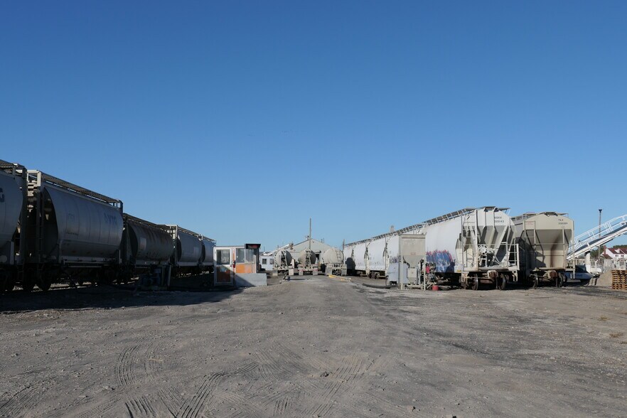 More Photos Of 2429 Ferry Rd, Virginia Beach Land For Lease