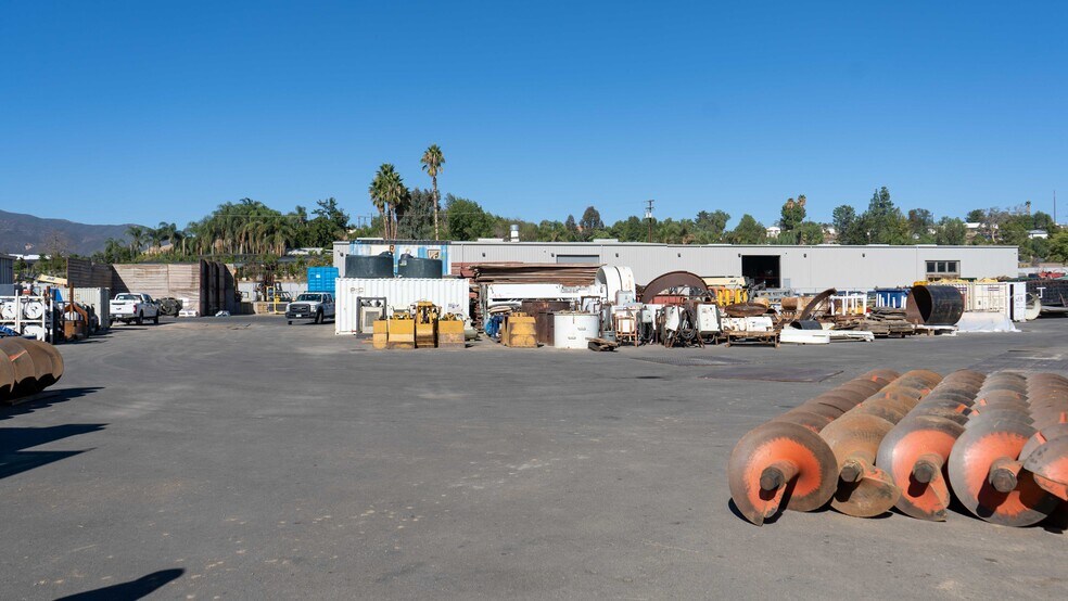 More Photos Of 19930 Rosita Ave, Corona Land For Lease