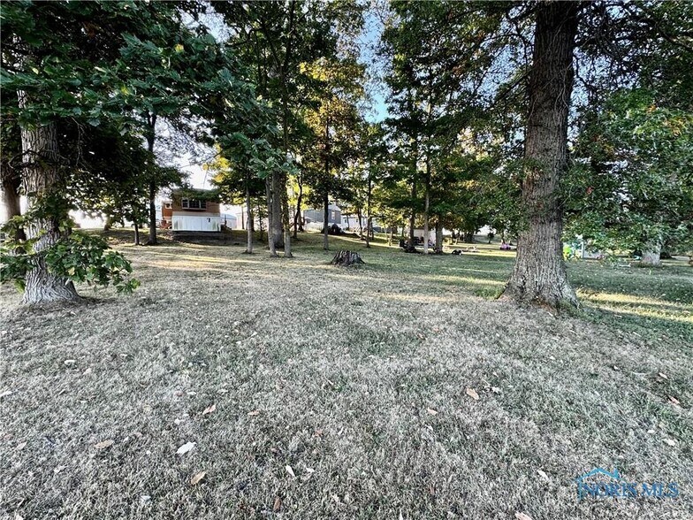 More Photos Of 8705 US Highway 6, Edgerton Specialty For Sale