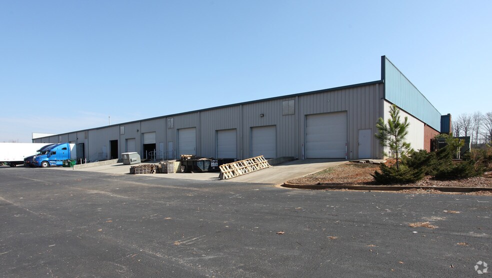 1005 Union Center Dr, Alpharetta, GA 30004 Industrial For Lease